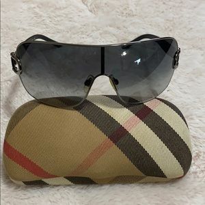 Burberry sunglasses